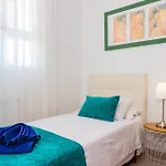 Pluton Apartman *